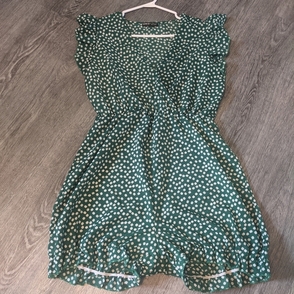 SHEIN Pants - SHEIN Women's Green And White Romper Size Large